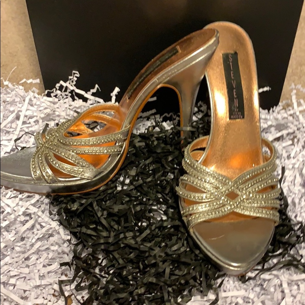 Steve Madden Rhinestone heels - Picture 2 of 7